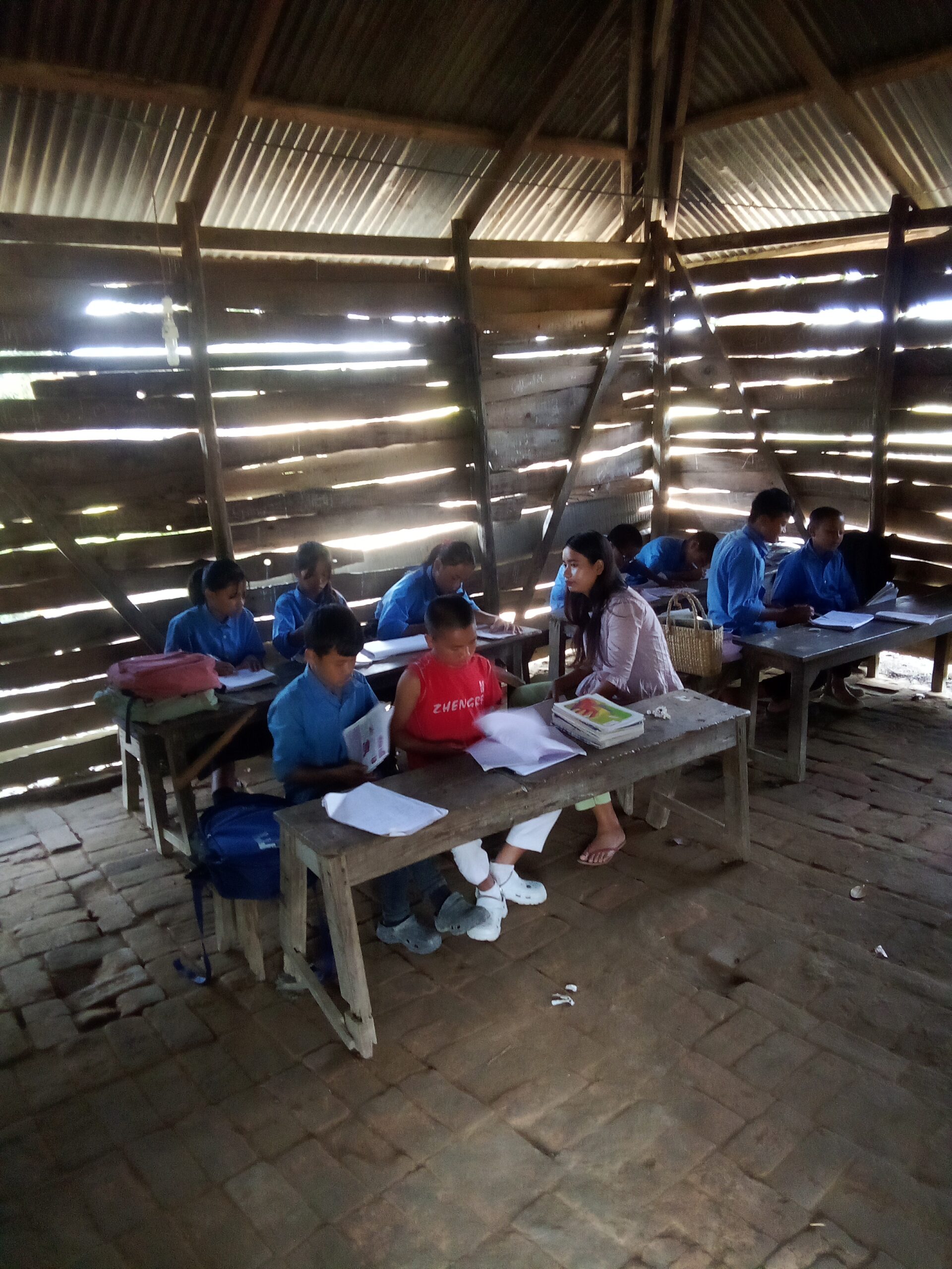 NGOの運営する民間学校